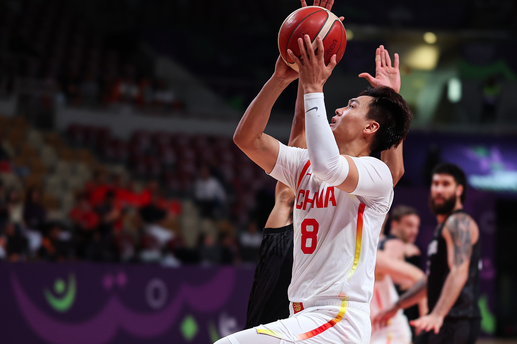 九游体育app-替补44-23！中国男篮12人轮换拉爆新西兰 我们正在拥抱着现代篮球