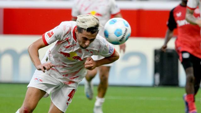 九游体育app-2比0领先就不会踢，控不住场的勒沃库森失德甲金身