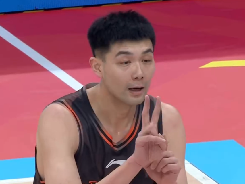 九游体育app-8连胜！山东男篮一波流击溃宁波，珀塞尔下起三分雨，鲍威尔回暖