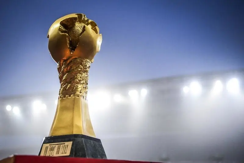 刘越：我感觉中超争冠三强有两队会掉链子，就看谁顽强守住