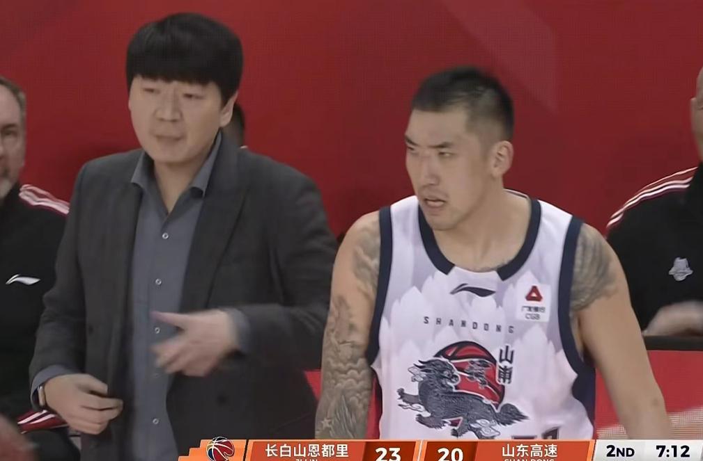 九游体育官网-山东男篮逆转吉林9分险胜,陶汉林12+7鲍威尔爆发,姜伟泽17+4+4